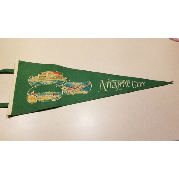 Vintage Souvenir of Atlantic City felt pennant - Picture 1 of 12